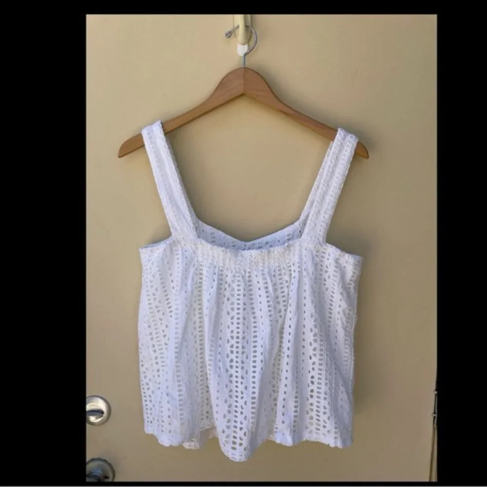 Sundance Sugar Sand White Eyelet PomPom Tank Sz M - Picture 9 of 10